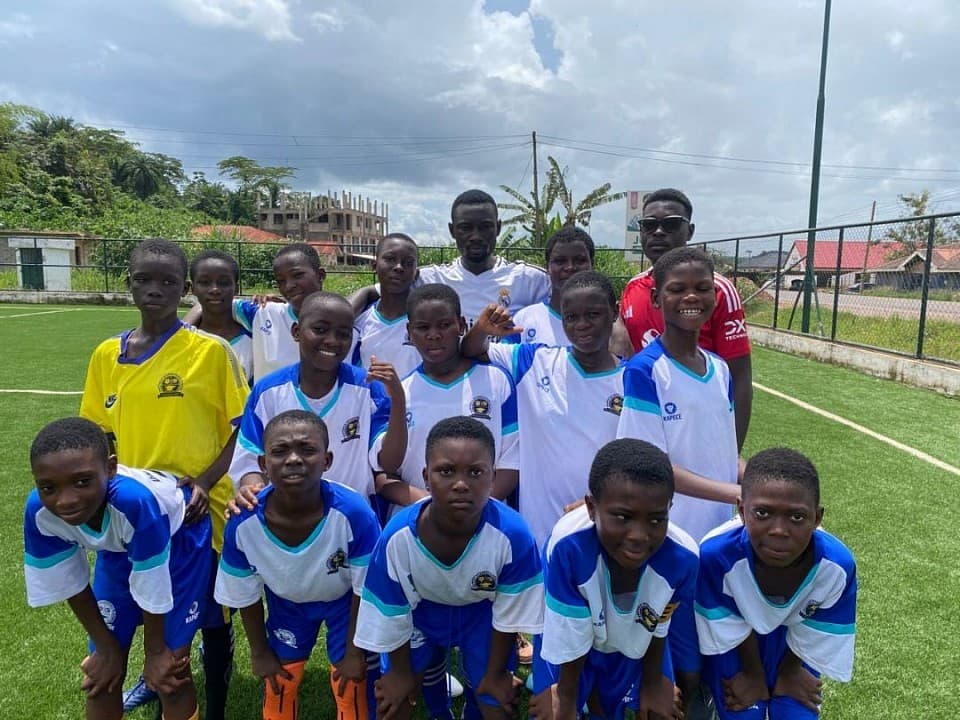 The Daffodils girls' soccer team